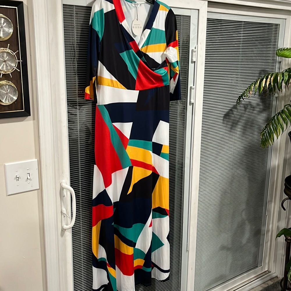 Locryz maxi dress NWT, size Medium ,